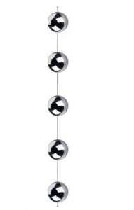 Girlanda srebrne kule Ø 6 cm ze stali nierdzewnej 100 cm do okna witryny