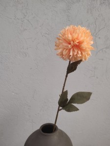 CZOSNEK kwiat sztuczny chryzantema łososiowa 65 cm